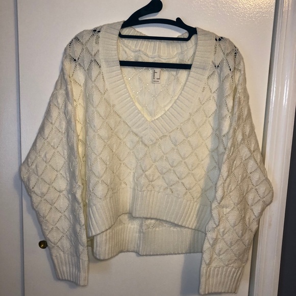 Forever 21 Oversized Comfy Sweater - Picture 9 of 10